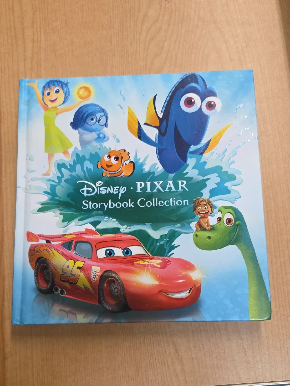 Disney‎ Pixar Bundle